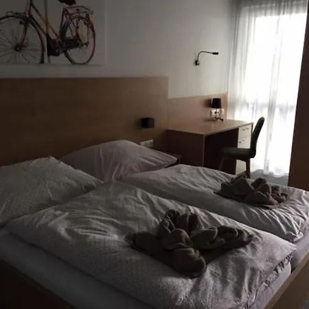 Motel - Neumarkt Teil Der Pg - Glasbau Gmbh * Neumarkt im Hausruckkreis